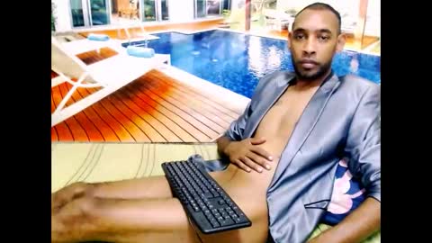 Snapshot of indianmagicmike69 chatting on 10.30.25 indianmagicmike69 online show from 10.30.25