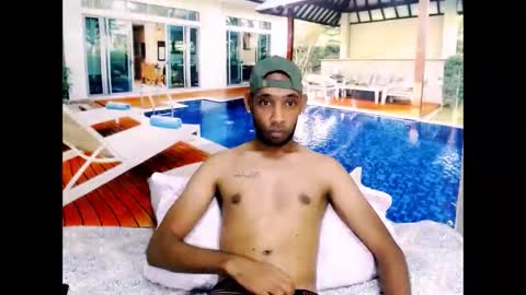 Snapshot of indianmagicmike69 chatting on 11.05.25 indianmagicmike69 online show from 11.05.25