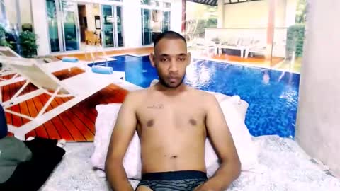 Snapshot of indianmagicmike69 chatting on 11.24.25 indianmagicmike69 online show from 11.24.25