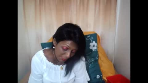 Snapshot of indianpeaches chatting on 10.13.25 indianpeaches online show from 10.13.25