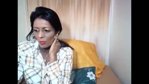 Snapshot of indianpeaches chatting on 10.21.25 indianpeaches online show from 10.21.25