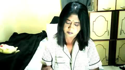 indianpleasures21 online show from 05.11.26