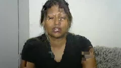 indianqtpie6 online show from 10.06.25