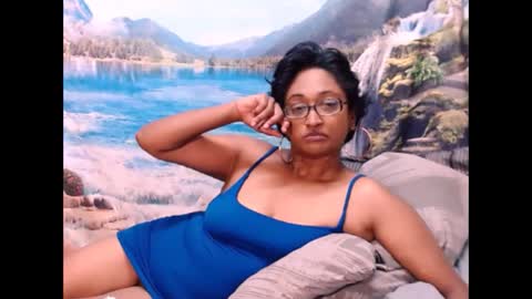 Shreya online show from 03.05.25