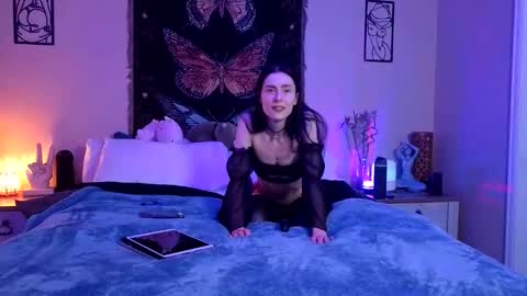 Snapshot of indigobay chatting on 05.19.26 Indigo Bay online show from 05.19.26