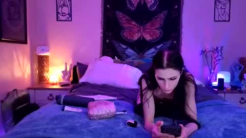 Indigo Bay online show from 06.11.26