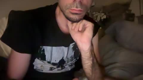 Snapshot of indiscriminator chatting on 12.08.24 just1dude online show from 12.08.24