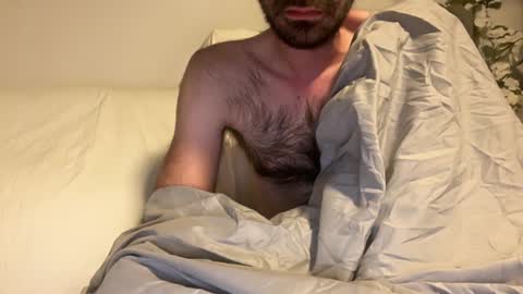 Snapshot of indiscriminator chatting on 12.26.24 just1dude online show from 12.26.24