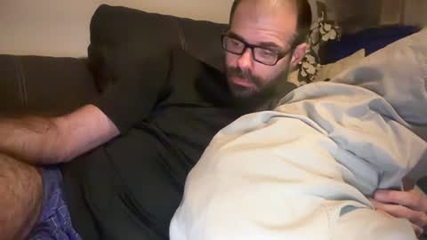 Snapshot of indiscriminator chatting on 01.02.25 just1dude online show from 01.02.25