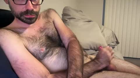 Snapshot of indiscriminator chatting on 09.08.25 just1dude online show from 09.08.25