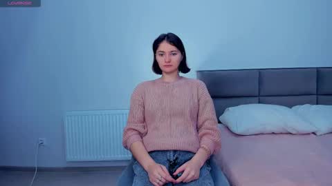 Kira online show from 09.22.25