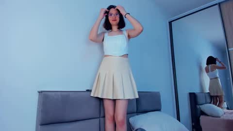 Kira online show from 11.25.25