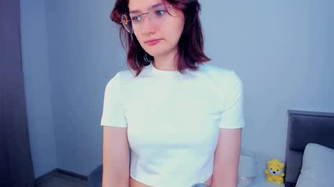 Kira online show from 12.01.25