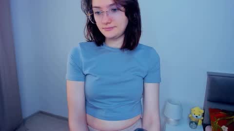 Kira online show from 12.04.25