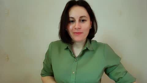 Snapshot of inessa_beauty chatting on 04.18.26 Inessa online show from 04.18.26