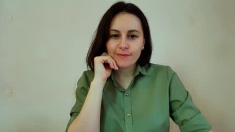 Snapshot of inessa_beauty chatting on 04.21.26 Inessa online show from 04.21.26