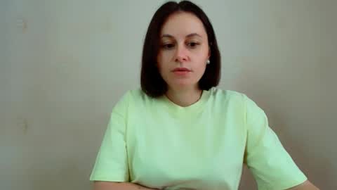 Snapshot of inessa_beauty chatting on 04.29.26 Inessa online show from 04.29.26