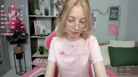 Mia online show from 12.17.25