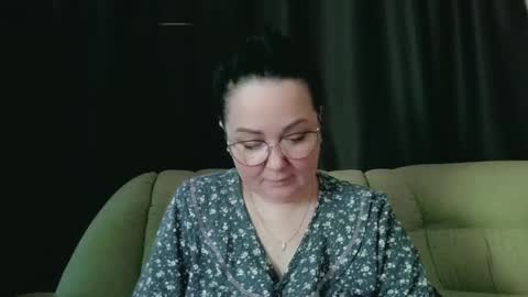 Snapshot of infinity_loveliness chatting on 04.01.26 Infinity online show from 04.01.26