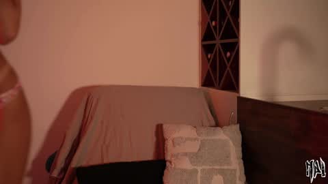 Snapshot of informal_ chatting on 09.21.25 MAL ---  online show from 09.21.25