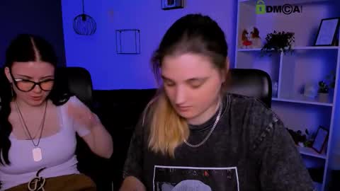 Snapshot of inga_gree chatting on 12.21.25 inga_gree online show from 12.21.25