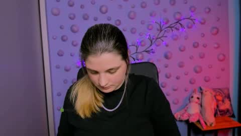 Snapshot of inga_gree chatting on 01.06.26 inga_gree online show from 01.06.26