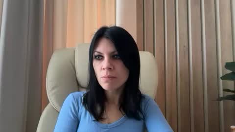 Snapshot of injaathome chatting on 12.15.25 InjaAtHome online show from 12.15.25