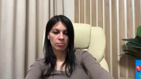 Snapshot of injaathome chatting on 04.19.26 InjaAtHome online show from 04.19.26