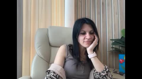 Snapshot of injaathome chatting on 05.15.26 InjaAtHome online show from 05.15.26