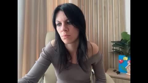 Snapshot of injaathome chatting on 05.18.26 InjaAtHome online show from 05.18.26