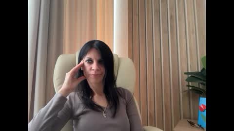 Snapshot of injaathome chatting on 05.29.26 InjaAtHome online show from 05.29.26