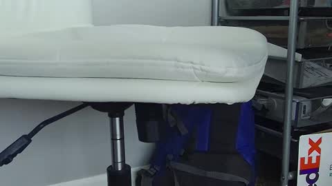 Snapshot of injmolder2 chatting on 03.01.25 Hanging Out online show from 03.01.25