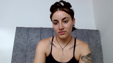 lyan onlyfans n linda online show from 10.13.25