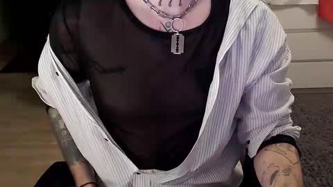 Snapshot of inkedtease chatting on 11.15.25 Kyle online show from 11.15.25