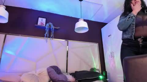 Snapshot of inndrahot chatting on 01.16.26 Indra online show from 01.16.26