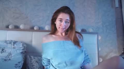 Snapshot of innnita chatting on 10.07.25 Lina online show from 10.07.25