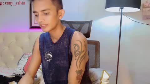 Snapshot of innocent_twinkxx chatting on 12.22.24 calvin online show from 12.22.24