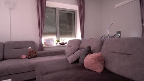 Snapshot of innocentemmy chatting on 03.07.25 Maria online show from 03.07.25