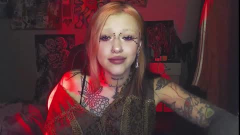 Insunnity666 online show from 10.11.25