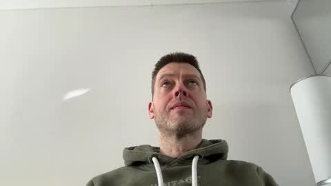 Snapshot of interestedhun chatting on 03.07.25 InterestedHun online show from 03.07.25