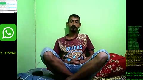 interne8famous online show from 12.07.24