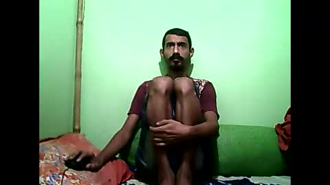 interne8famous online show from 01.08.25