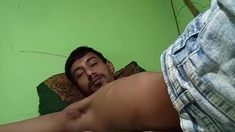 interne8famous online show from 09.26.25