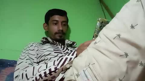 interne8famous online show from 10.01.25