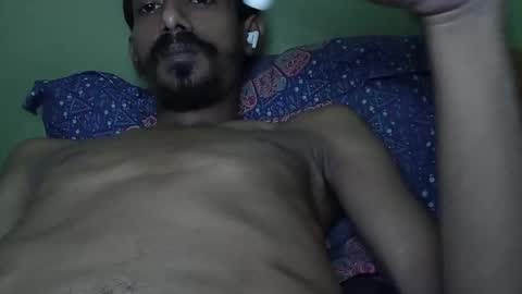 interne8famous online show from 10.29.25