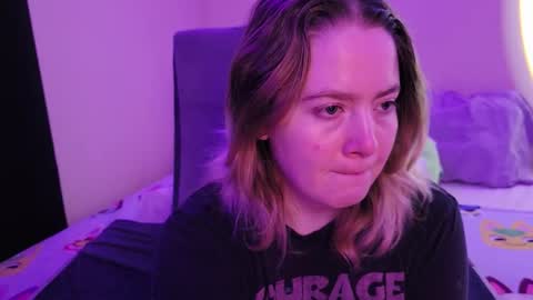 Faye online show from 11.22.25