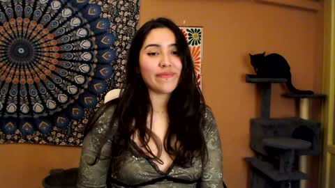 Snapshot of intimatetales chatting on 01.21.25 Africa online show from 01.21.25