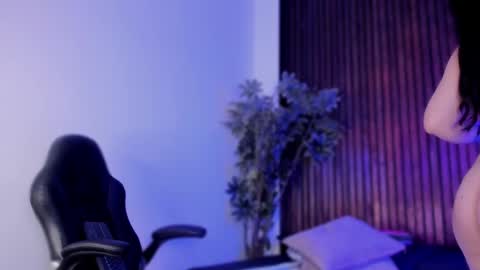 io_chie_ online show from 10.14.25