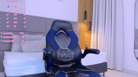 Snapshot of iori_21 chatting on 12.26.24 iori online show from 12.26.24