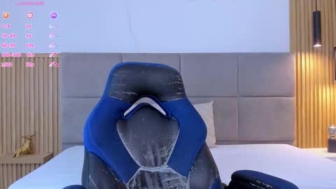 Snapshot of iori_21 chatting on 02.23.25 iori online show from 02.23.25